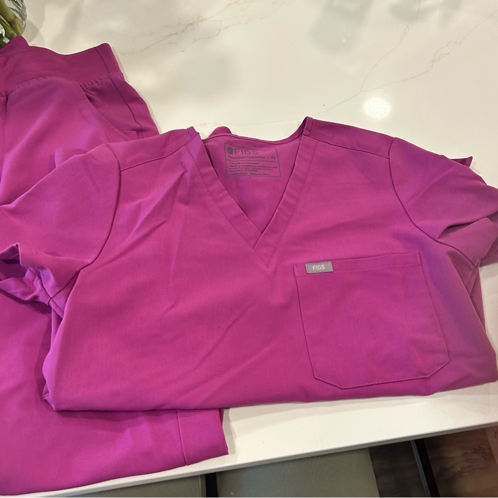 Figs Vibrant Pink Scrub Top